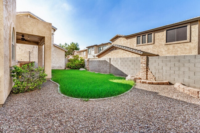 Building Photo - 1844 E Dunbar Dr