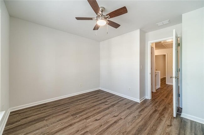 Building Photo - 2061 Fosco Dr NW
