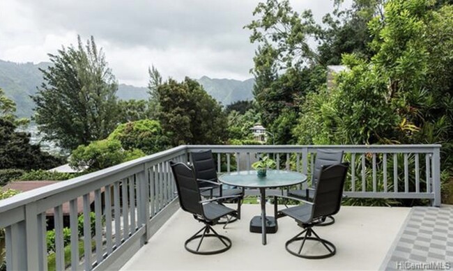 Outdoor deck - 3321 Anoai Pl