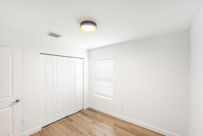 Building Photo - 6362 Windwood Wy
