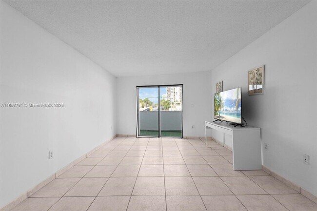 Building Photo - 4101 Indian Creek Dr