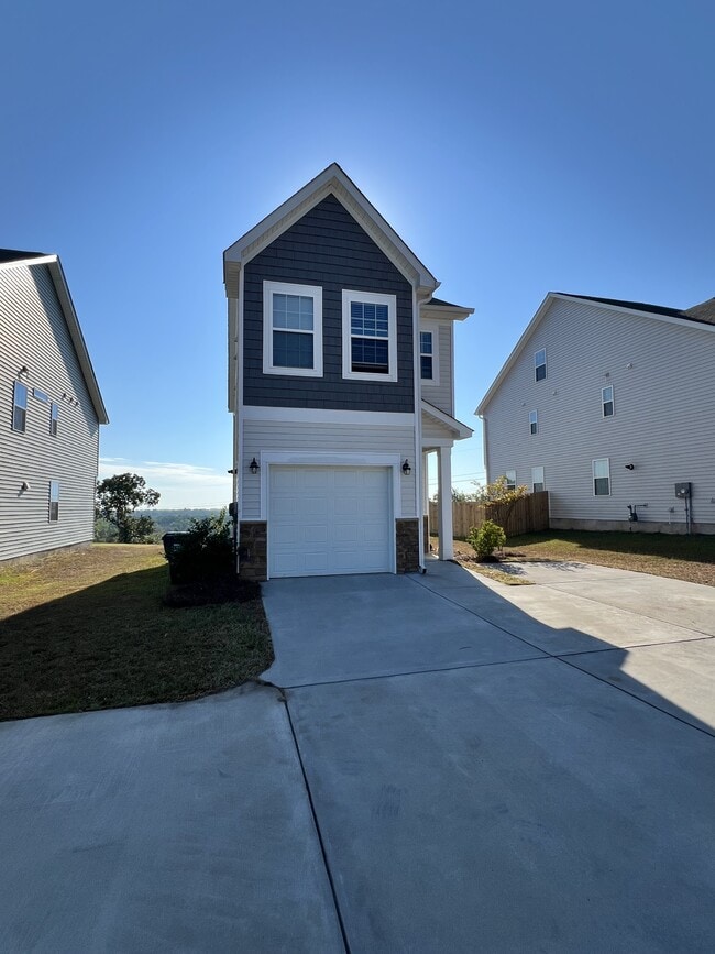 Building Photo - 199 Kitti Wake Dr
