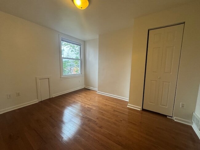 Building Photo - Available for Immediate move in; Lease wil...