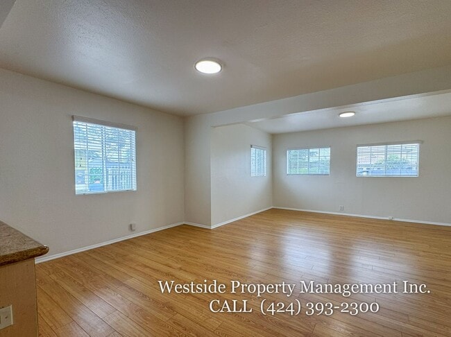 Building Photo - 4459 W 136th St