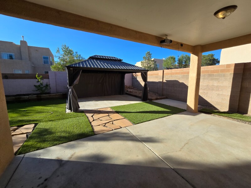 Building Photo - 10305 Dayflower Dr NW