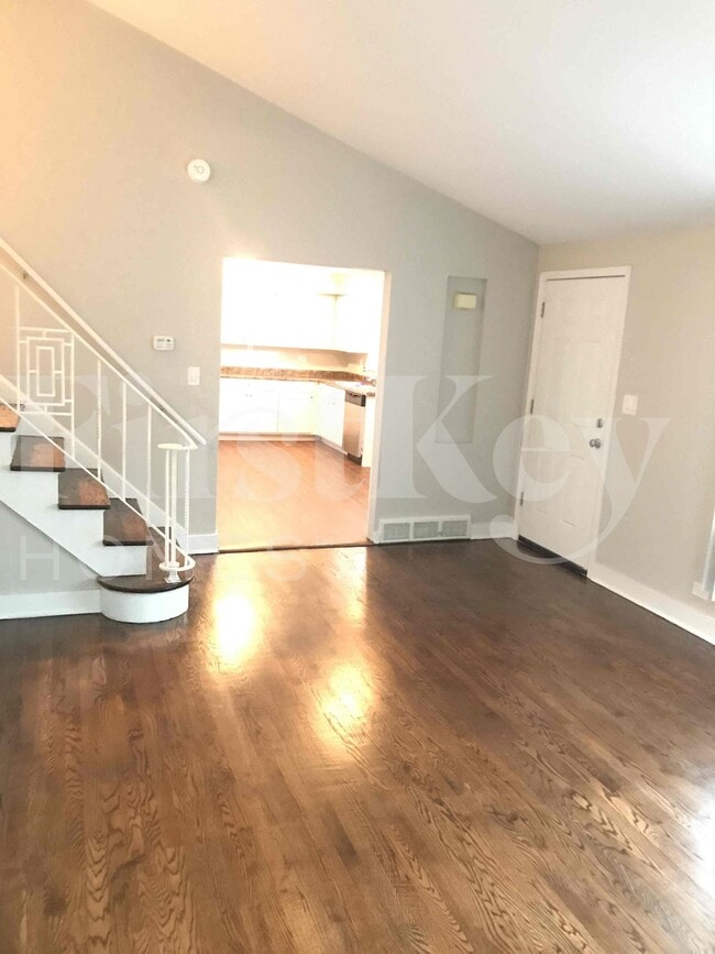 Building Photo - 509 Marie Dr