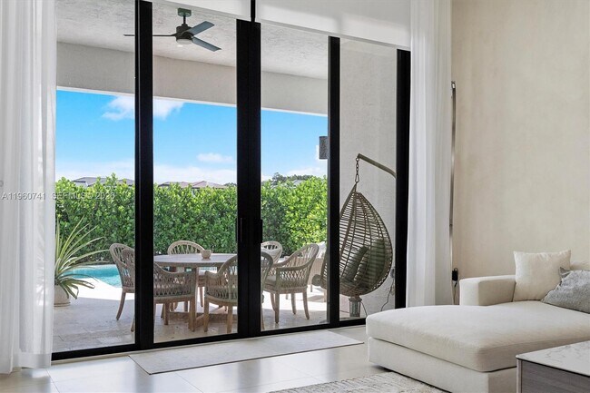 Building Photo - 3502 Ashwood Cir