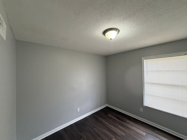 Building Photo - 4169 Double Tree St