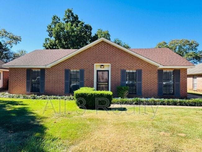 Building Photo - 728 E Gardendale Dr