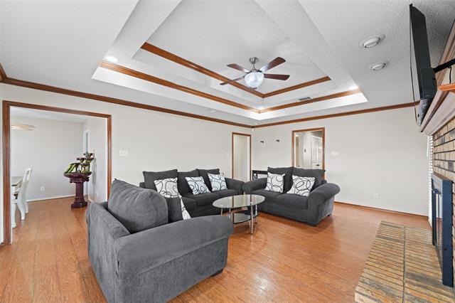 Building Photo - 708 Azalea Dr