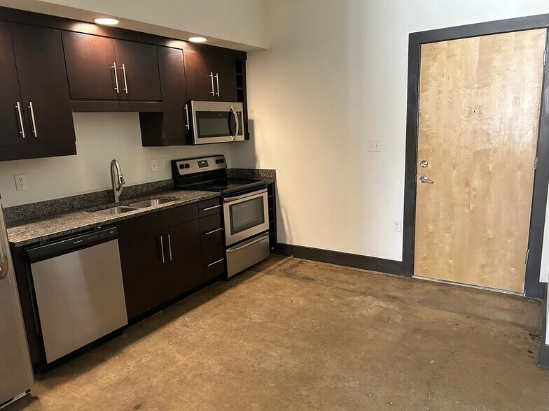 Interior Photo - Atrium on Broad Apartments