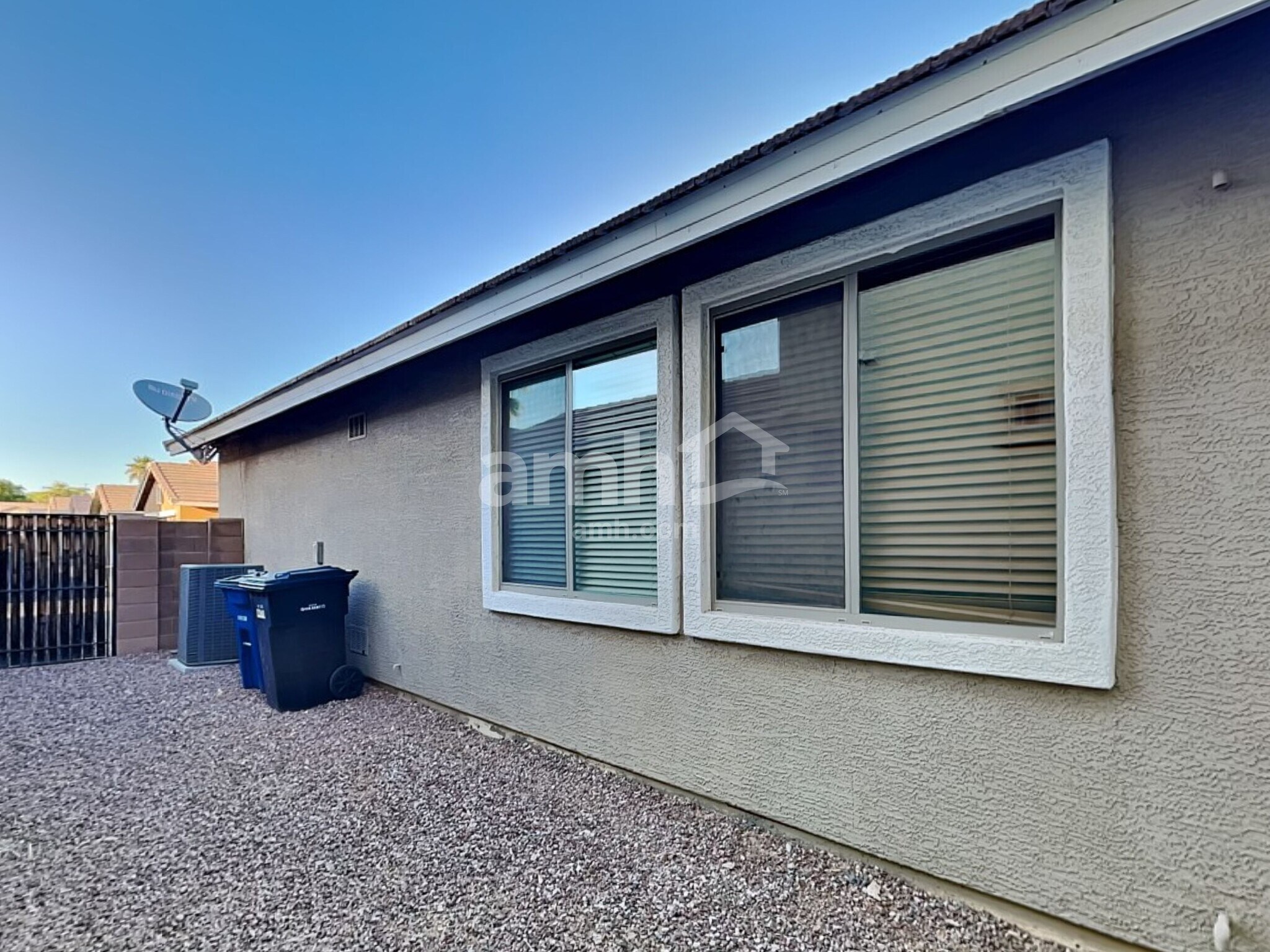 Building Photo - 3716 E Waite Ln