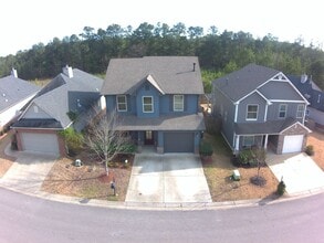 Building Photo - Price Reduction. Chelsea Park!!!  4 Bedroo...