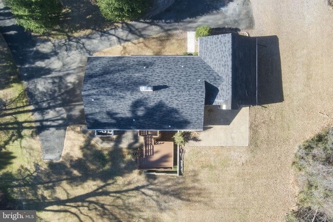 Building Photo - 901 Walker Rd