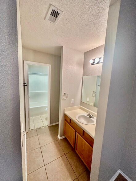 Building Photo - 15309 Kamary Ln