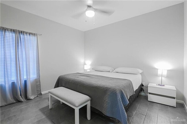 Building Photo - 23 N Maryland St