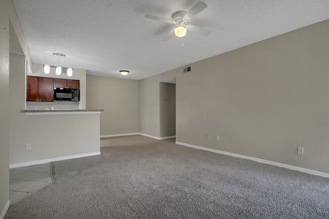 Building Photo - 5164 Conroy Rd