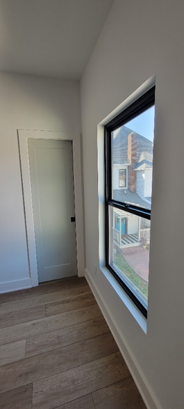 Building Photo - 2133 N Talbott St