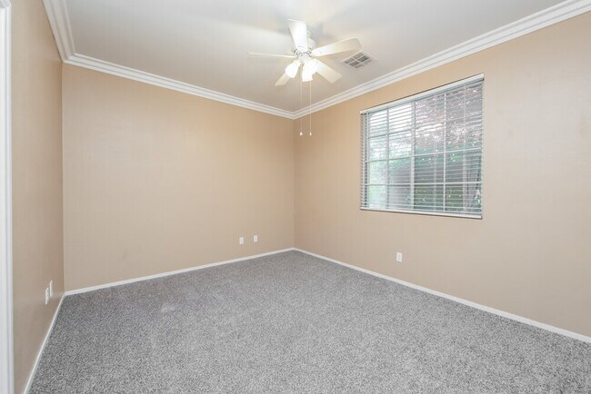 Building Photo - 5608 Rustic View Ct