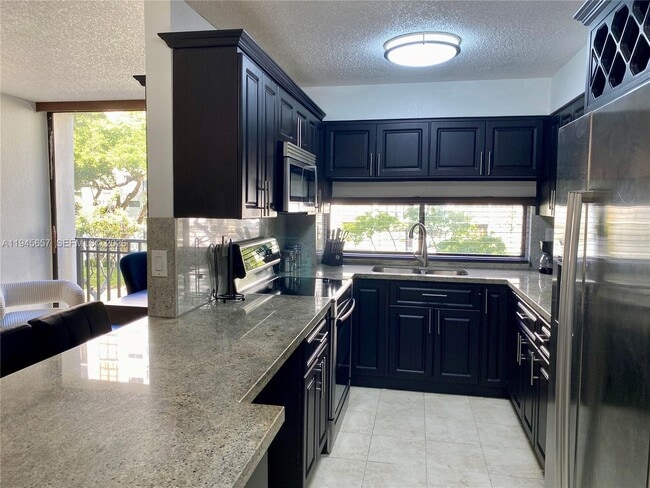 Building Photo - 17011 N Bay Rd