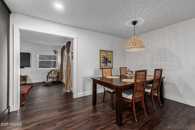 Building Photo - 2200 N Los Altos Dr