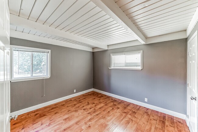 Building Photo - 24488 Edith St