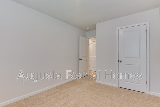 Building Photo - 818 Quaint Parish Cir