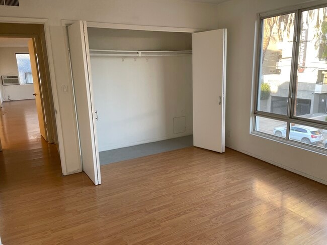 Primary Photo - 1343 N Sierra Bonita Ave