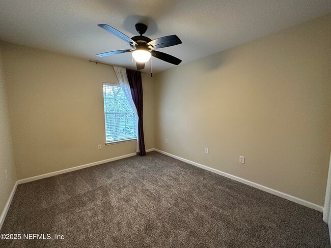 Building Photo - 11197 Castlemain Cir W