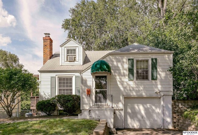 Building Photo - 5220 Mason St