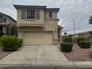 Building Photo - Must see 4 bedroom 2.5 baths home with NEW...