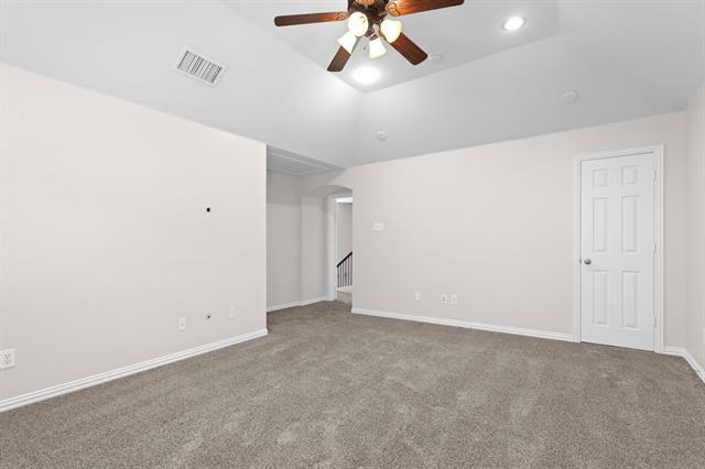 Building Photo - 1441 Golf Club Dr