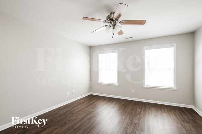 Building Photo - 813 Pinkney Pl