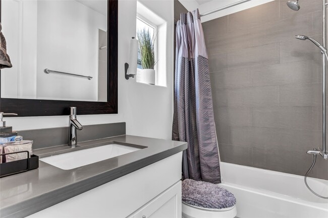 Building Photo - 4128 Willowbend Blvd