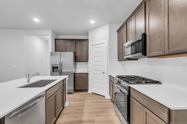 Building Photo - 8550 Blueberry Ash St