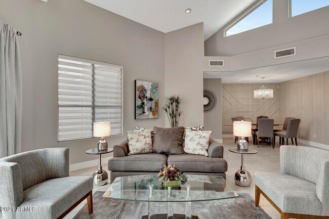 Building Photo - 7773 E Stallion Rd