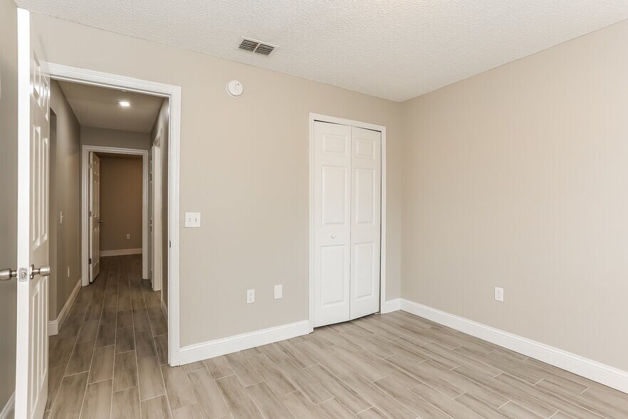 Building Photo - 2623 Cobblestone Forest Cir E