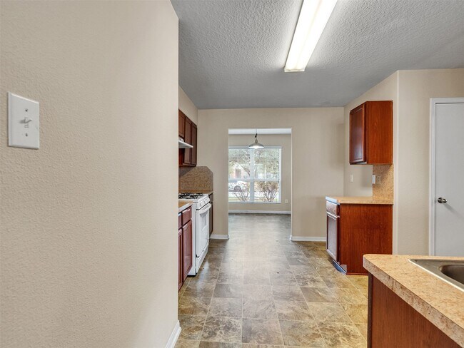 Building Photo - 5018 Blue Spruce Hill St