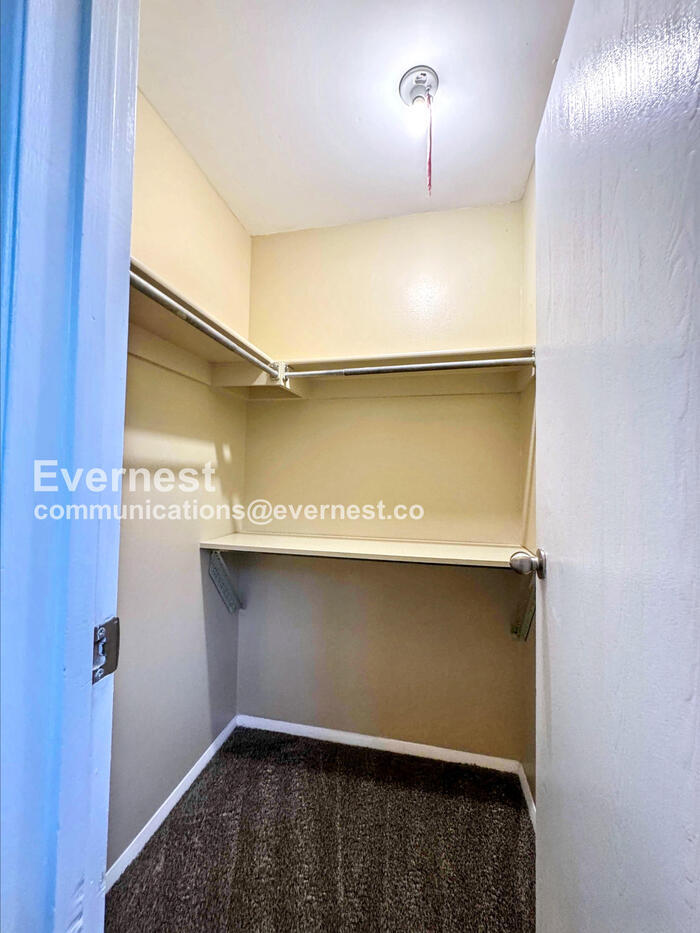 Building Photo - 9379 W 104th Dr