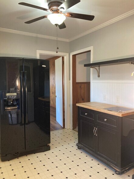 Doors to dining and office - 2227 Wildcat Creek Rd