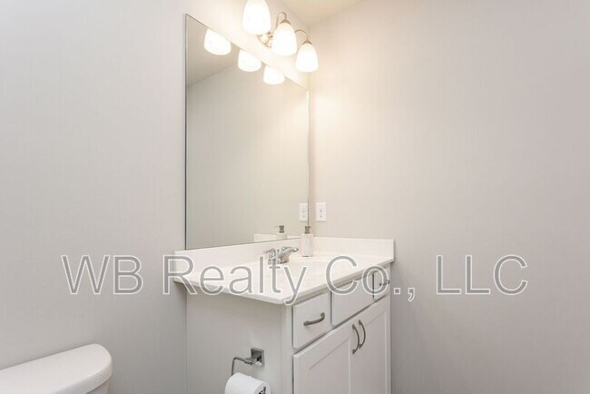 Building Photo - 9750 Turnpoint Dr