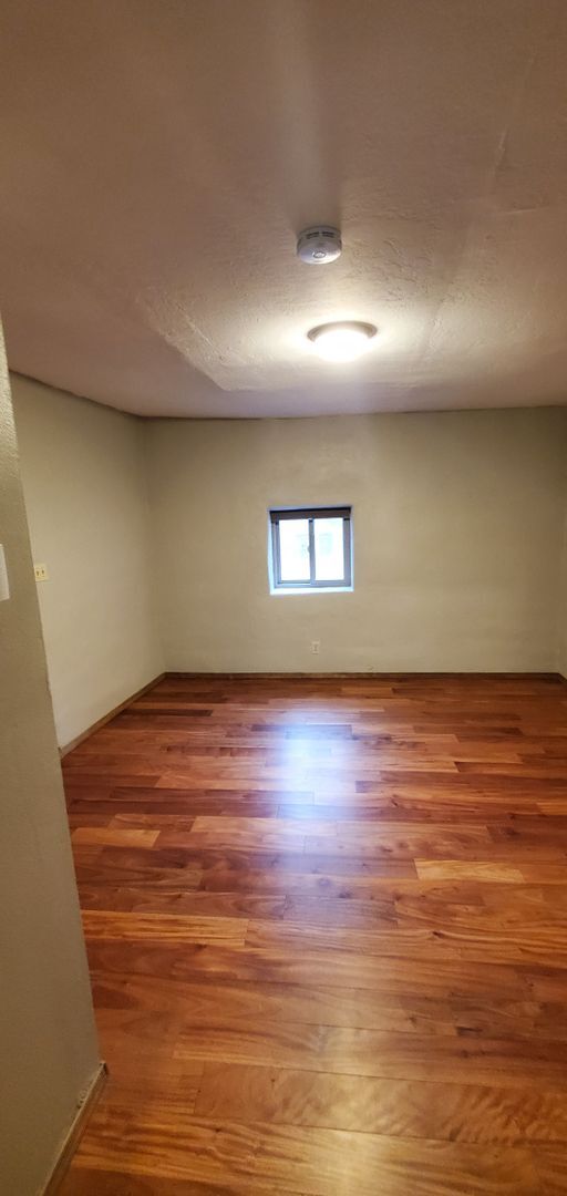 Building Photo - 945 Agua Fria St