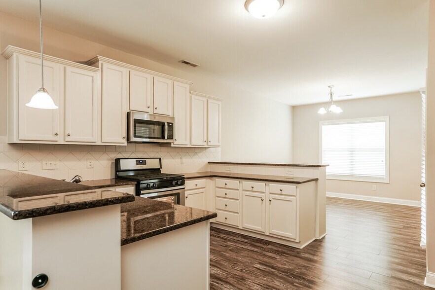 Building Photo - 38 Birdo Point Way