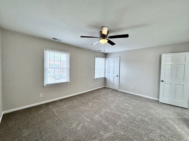 Building Photo - READY NOW!! Completely Updated 3-Bedroom Townhome in Kempsville Lake! Fenced Backyard - Pet Frien...