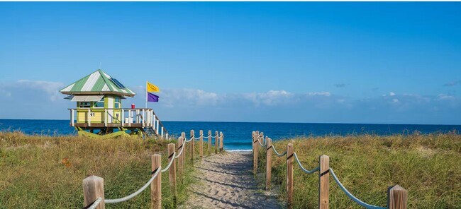 Building Photo - 4784 Blossom Dr