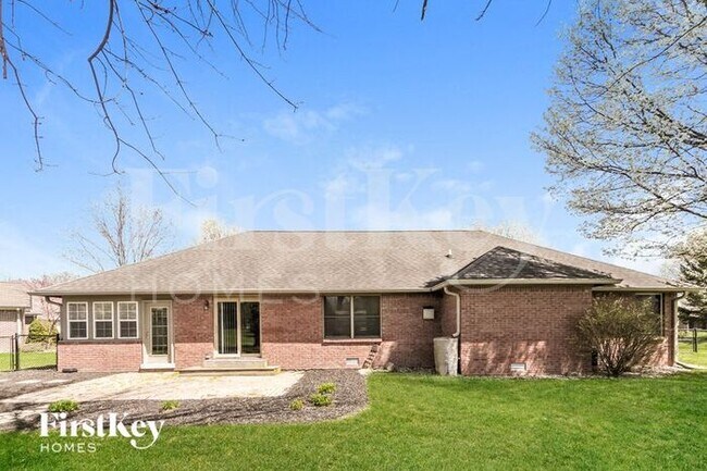 Building Photo - 169 Meadows Ct