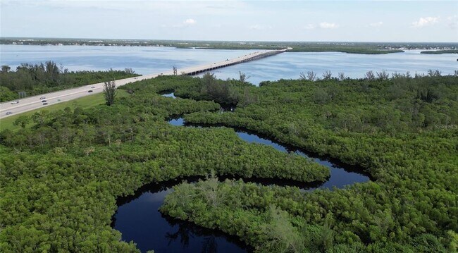 Building Photo - 3103 Riverside Dr