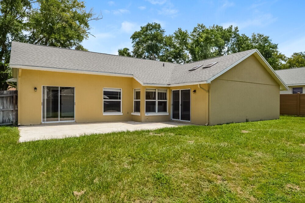 Building Photo - 1176 Countrywind Dr