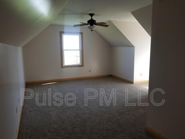 Building Photo - 15047 Porter Rd