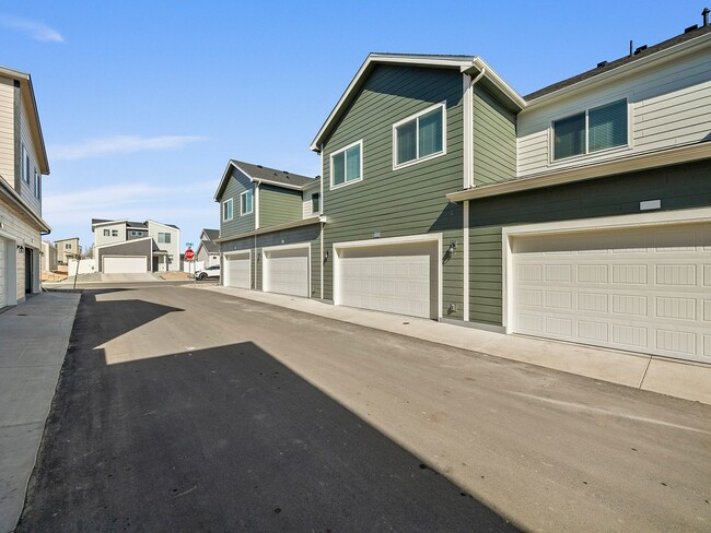 Building Photo - Brand New 3-Bed, 2.5-Bath Townhome in Evan...